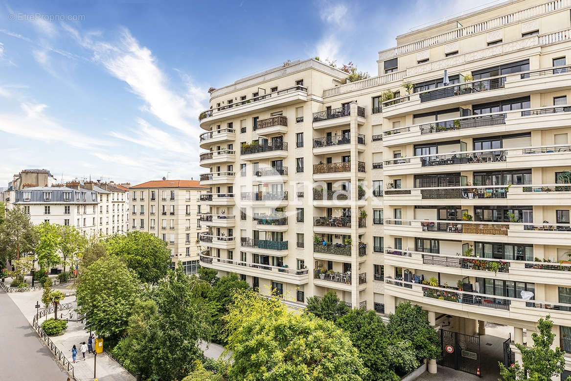 Appartement à LEVALLOIS-PERRET