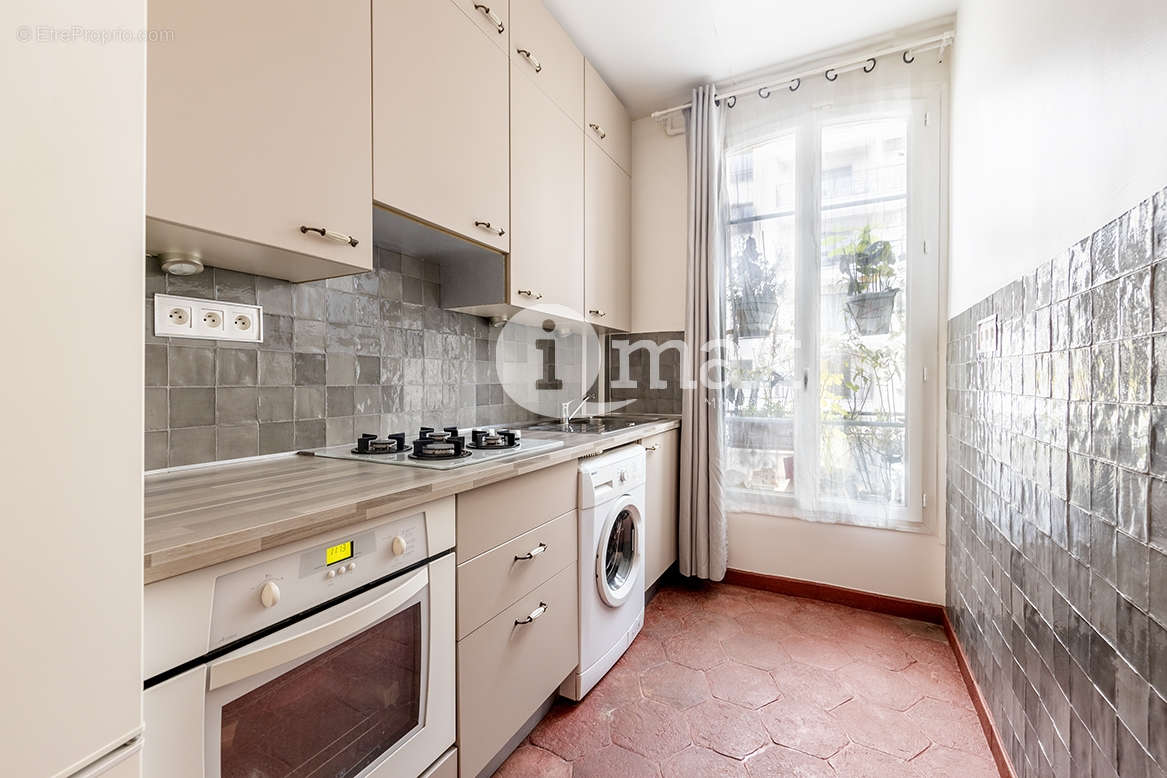 Appartement à LEVALLOIS-PERRET