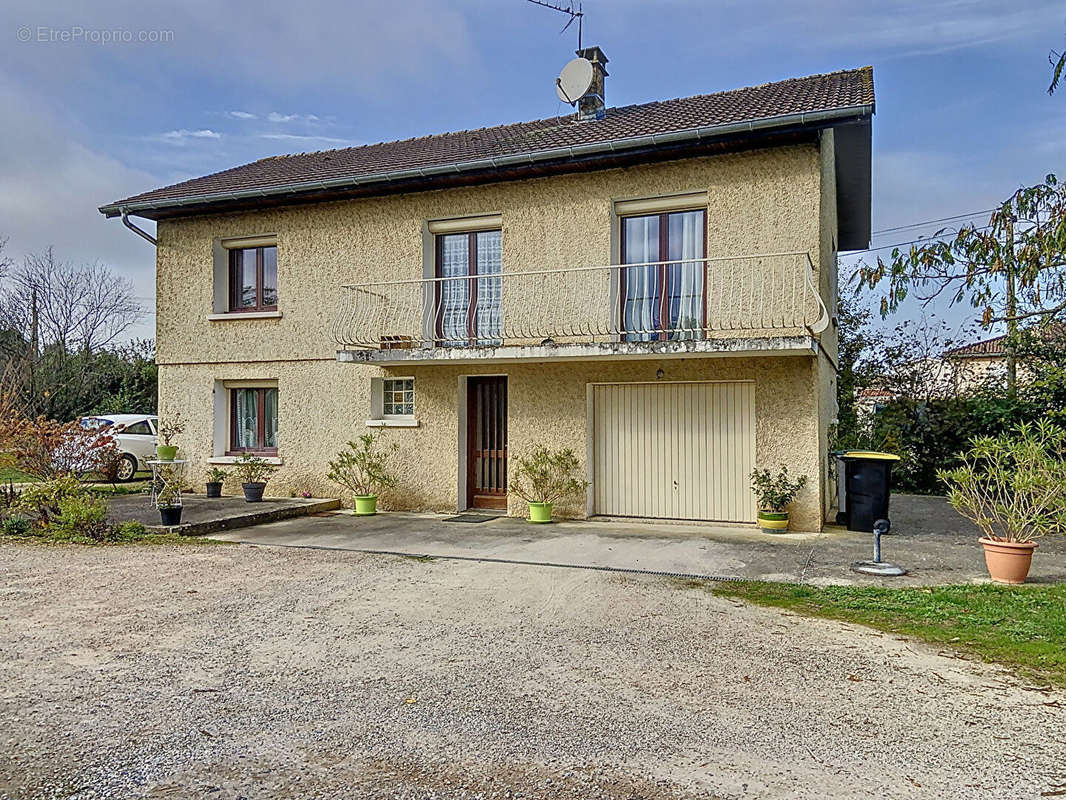 Maison à MEXIMIEUX