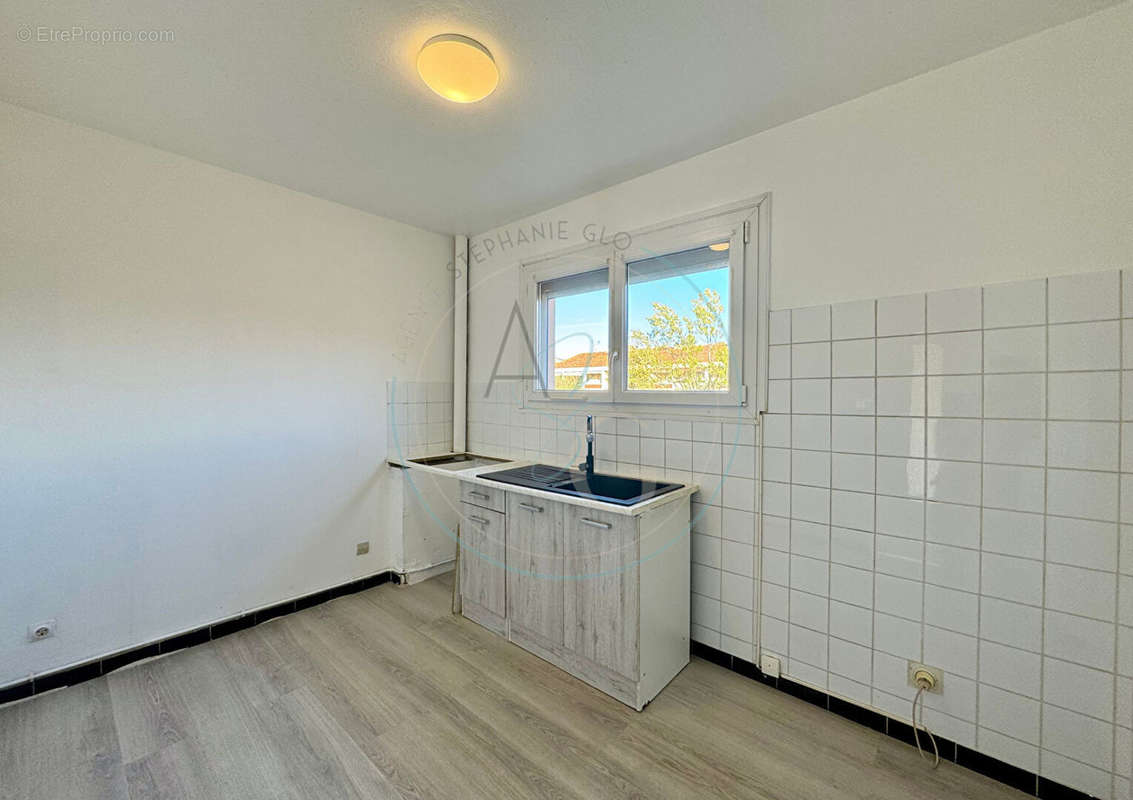 Appartement à COGOLIN