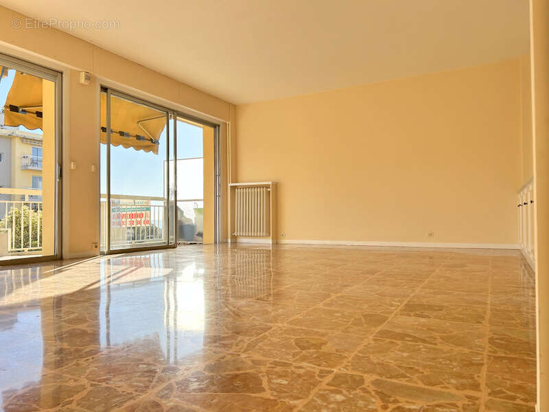 Appartement à CAGNES-SUR-MER