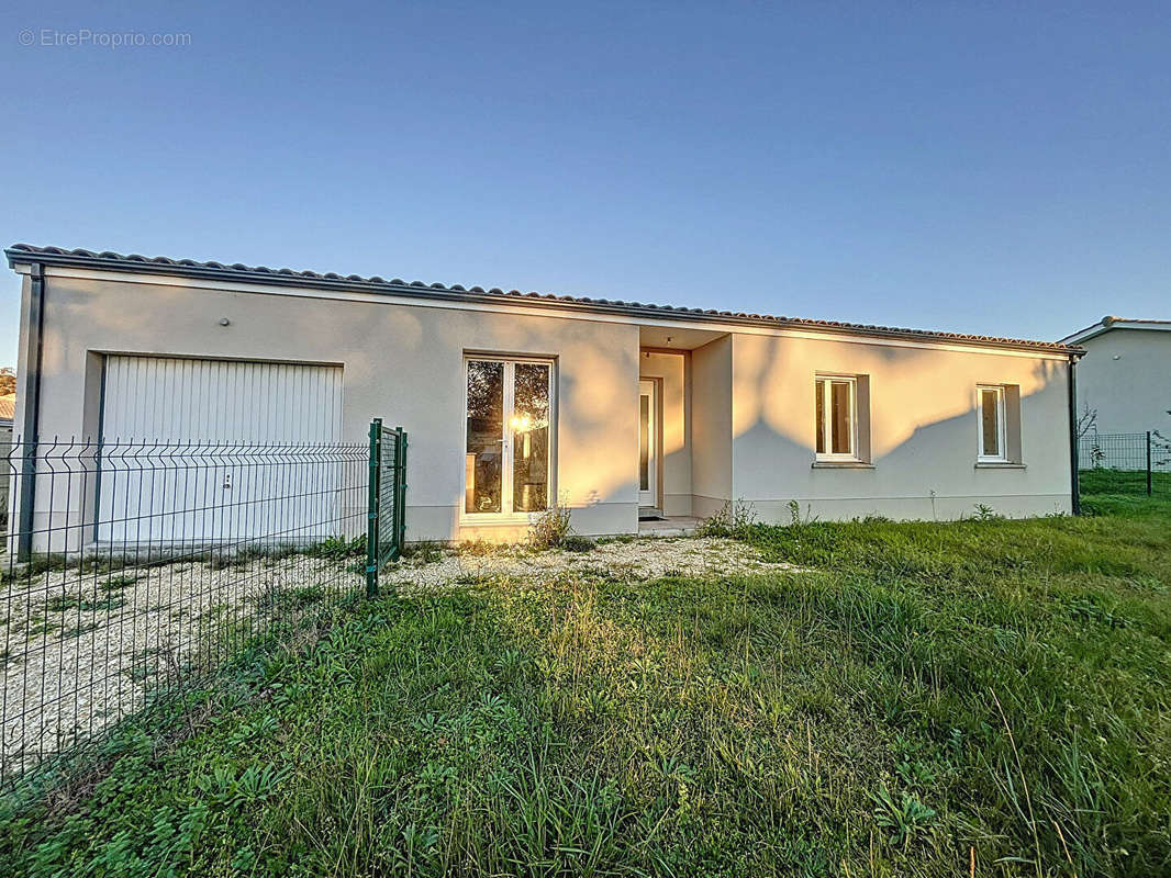 Maison à SAINT-ANDRE-DE-CUBZAC