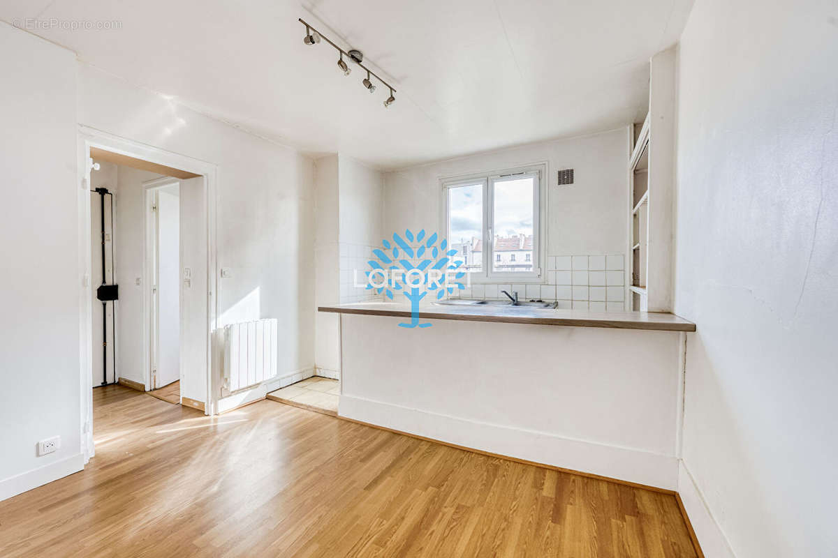 Appartement à PARIS-10E