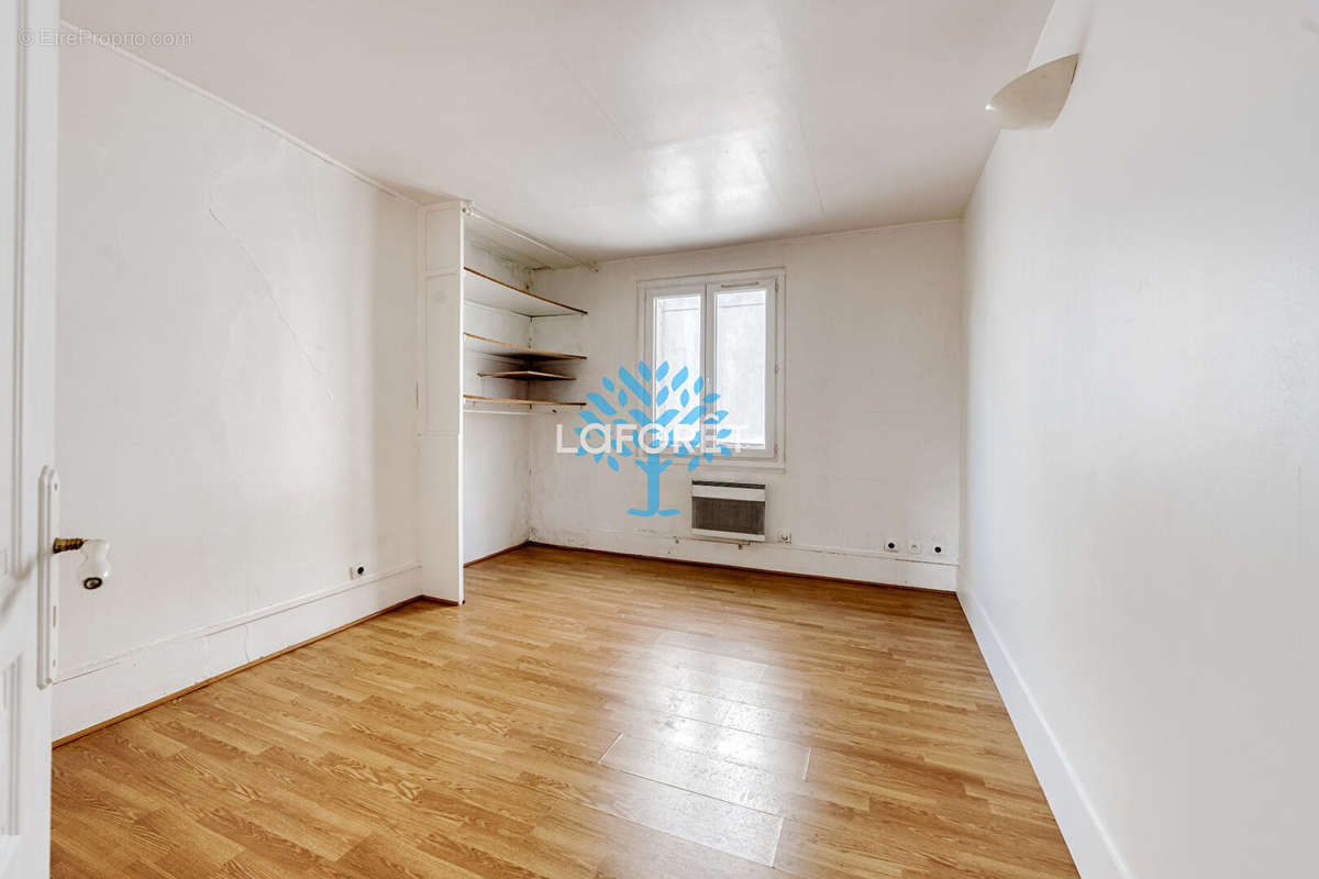 Appartement à PARIS-10E