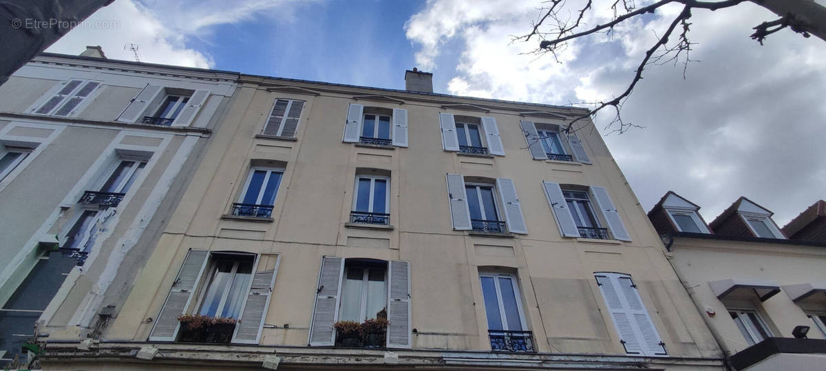 Appartement à MAISONS-LAFFITTE