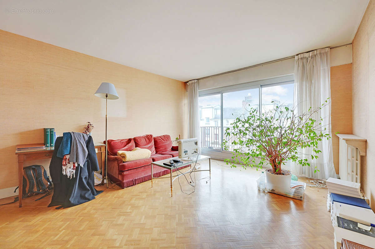 Appartement à PARIS-20E