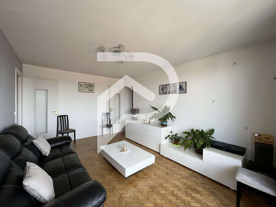 Appartement à DRANCY