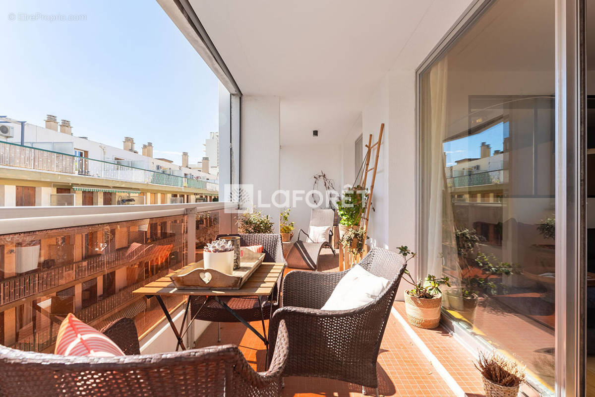 Appartement à MARSEILLE-7E