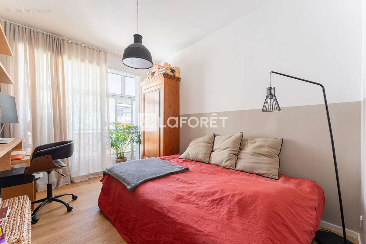 Appartement à MARSEILLE-7E