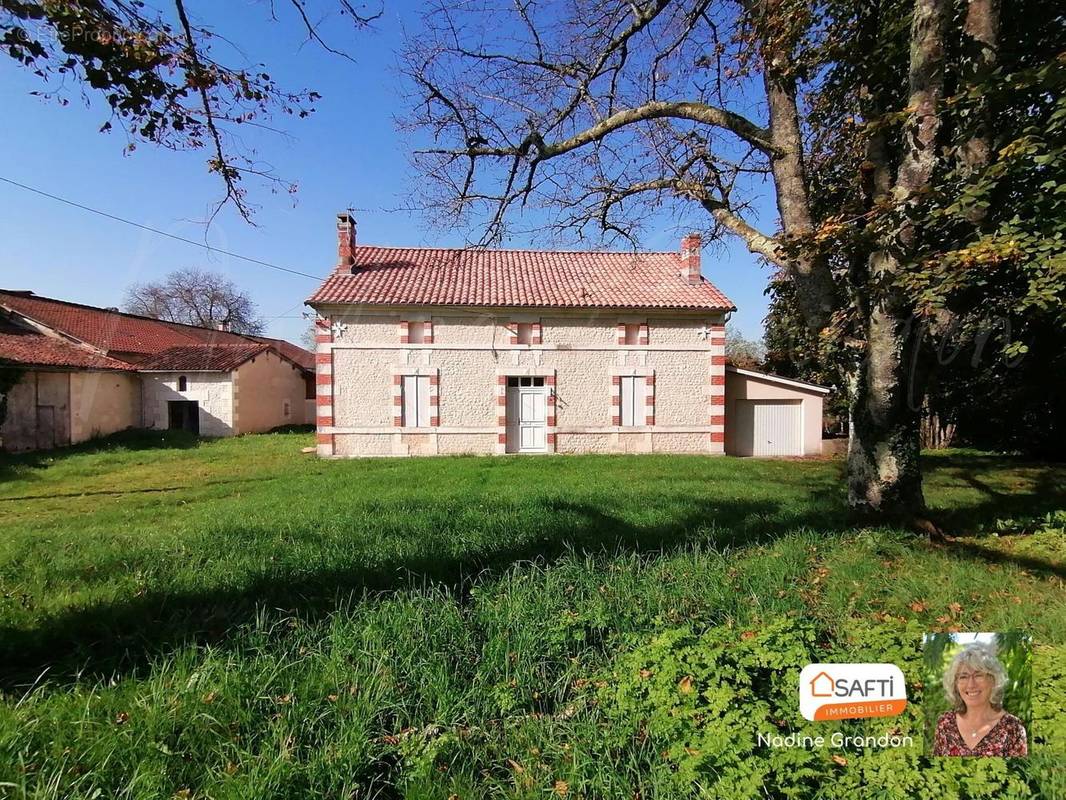 Photo 1 - Maison à AUBETERRE-SUR-DRONNE