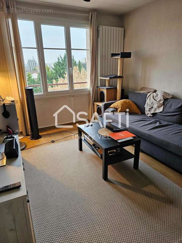 Photo 2 - Appartement à LES PAVILLONS-SOUS-BOIS