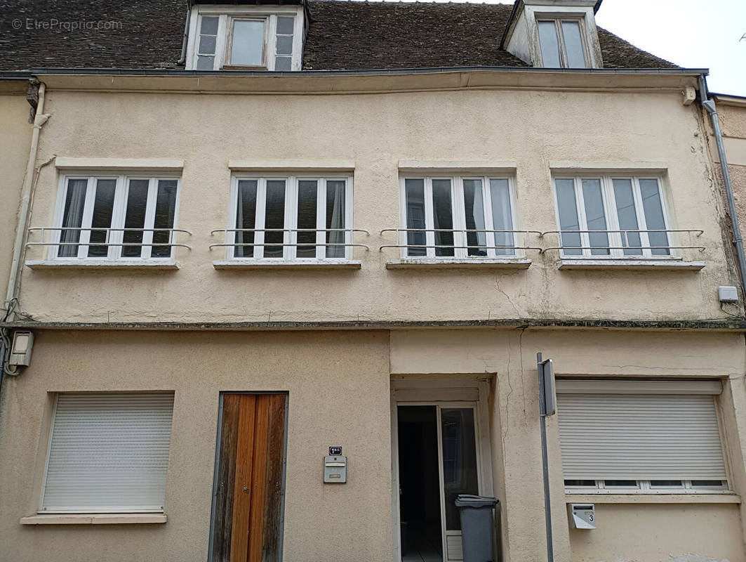 Appartement à ILLIERS-COMBRAY