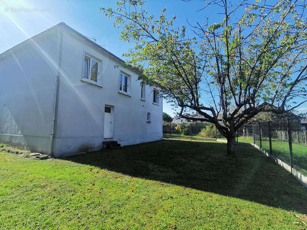 Maison à MONTLOUIS-SUR-LOIRE