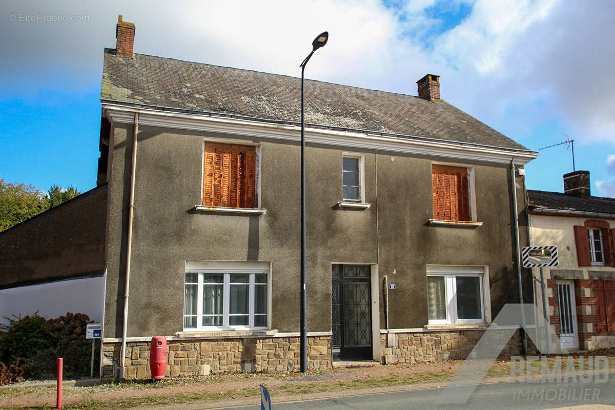 Maison à AIZENAY