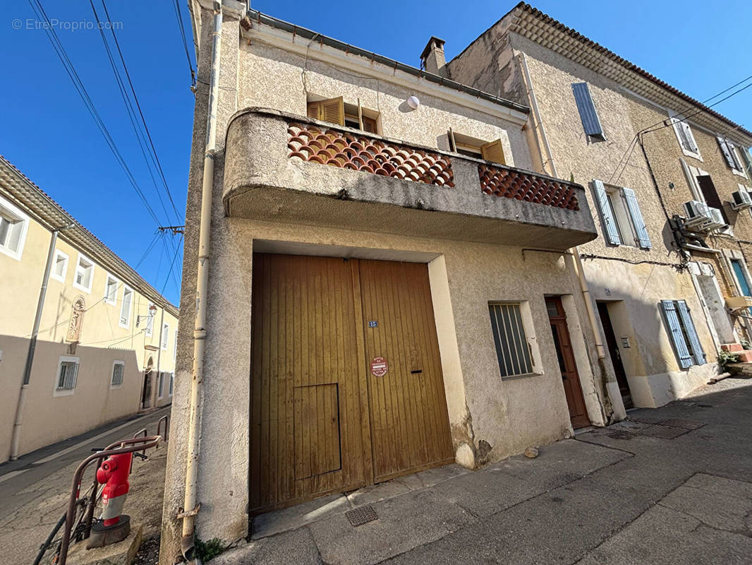 Maison à CHATEAURENARD