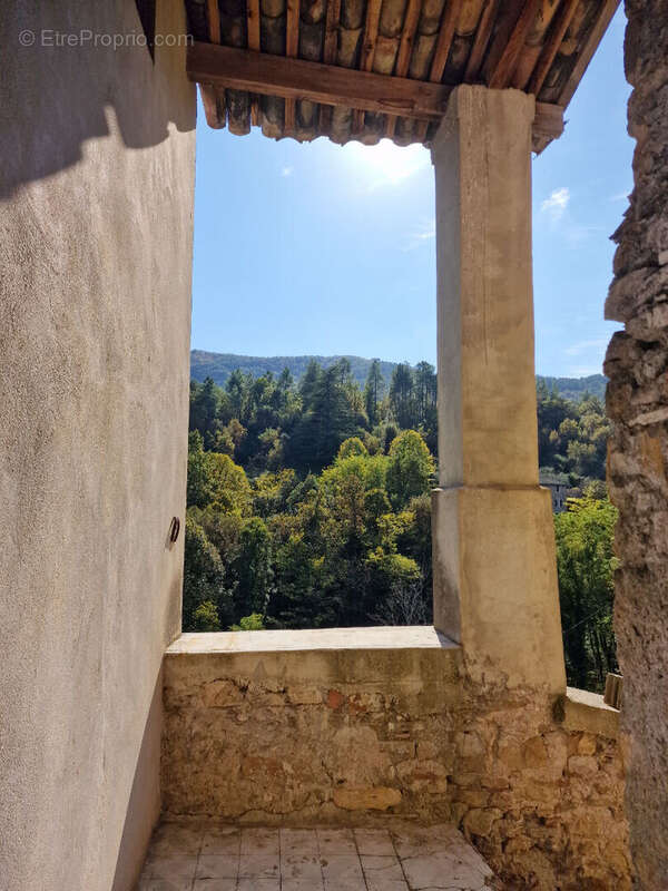 Maison à MOLIERES-SUR-CEZE