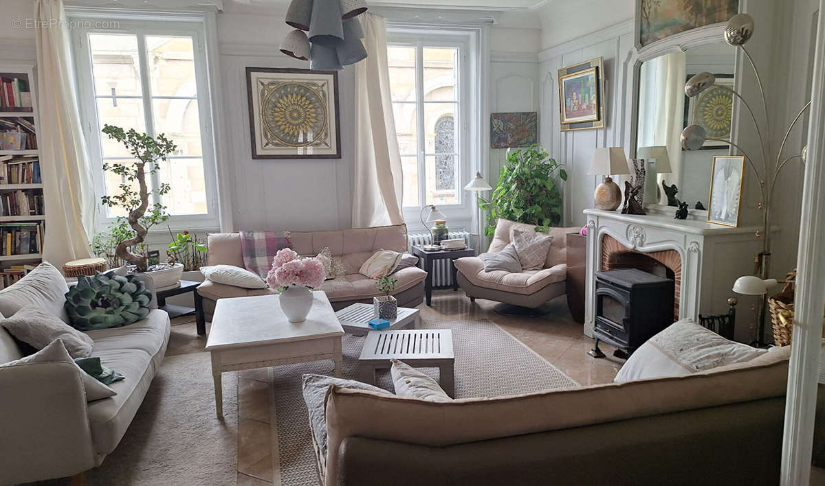 Appartement à SAINT-ETIENNE