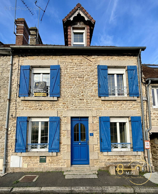 Maison à CONDE-SUR-SARTHE