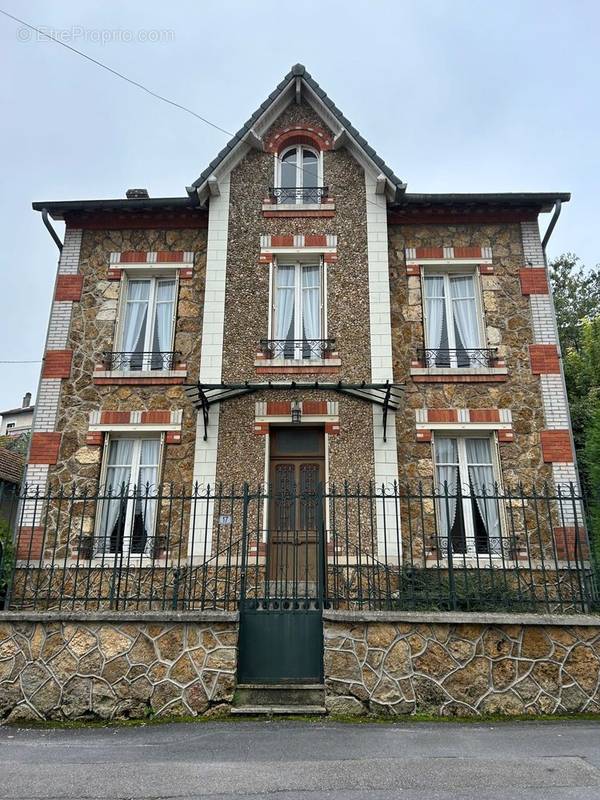 Maison à CHATILLON-SUR-MARNE