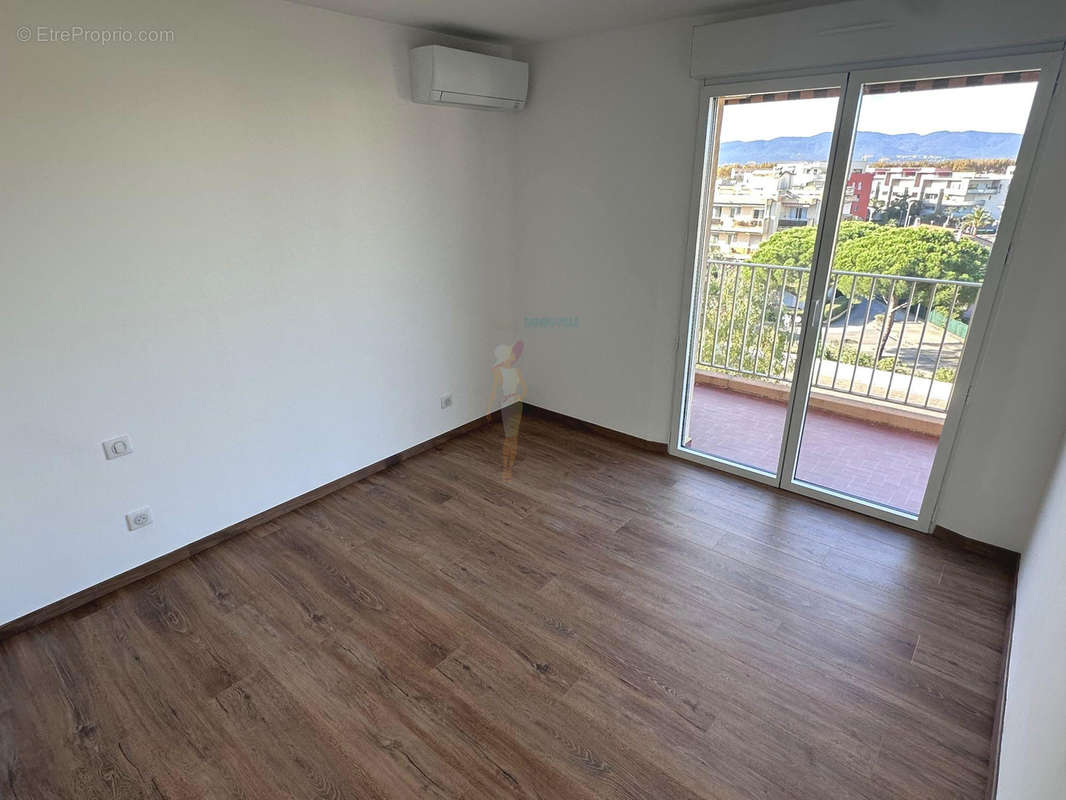 Appartement à FREJUS