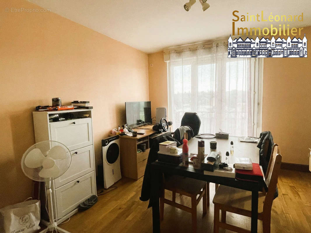 Appartement à FOUGERES