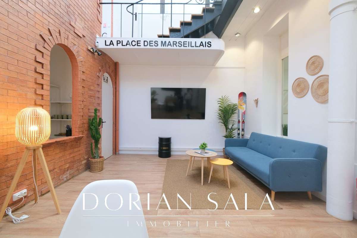 Appartement à MARSEILLE-4E