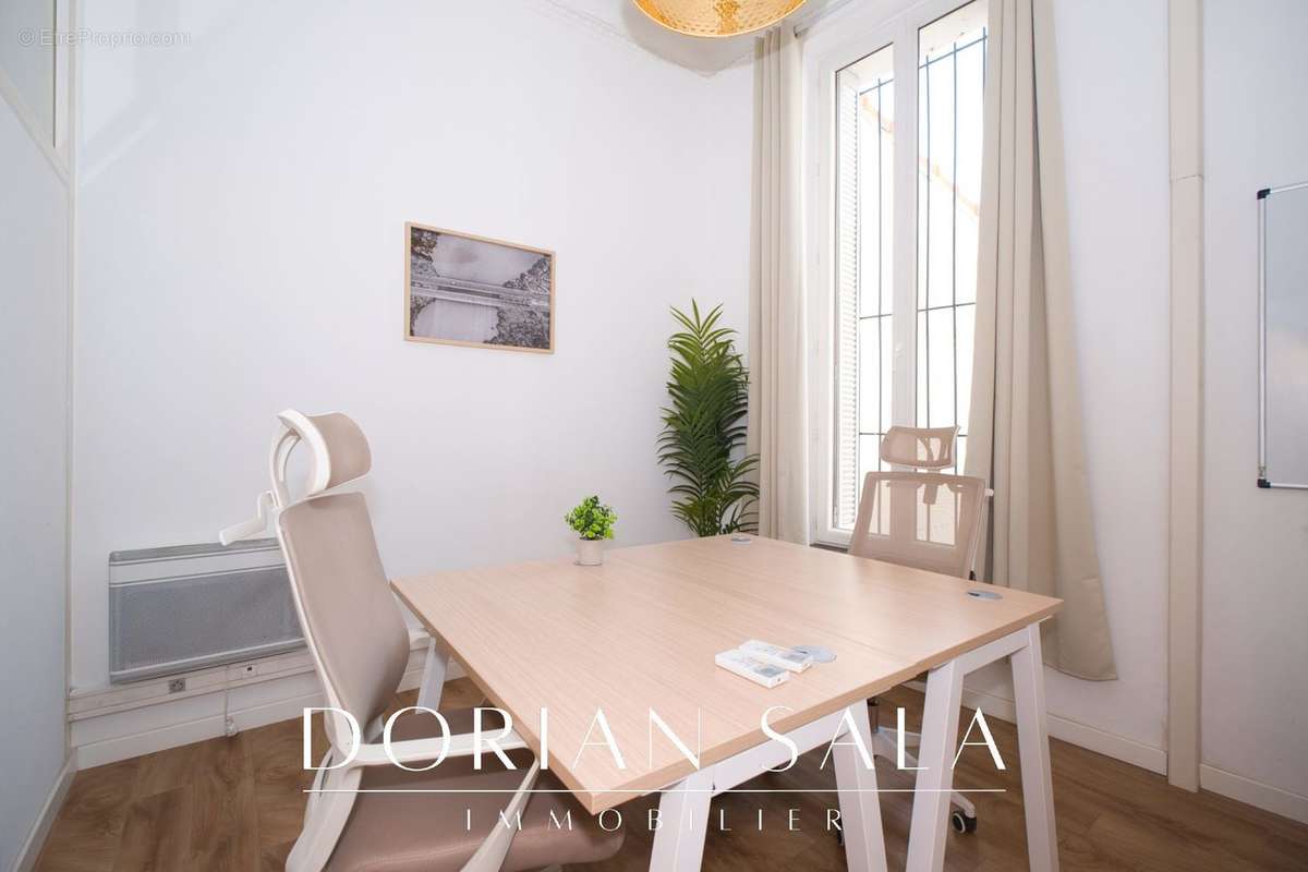 Appartement à MARSEILLE-4E