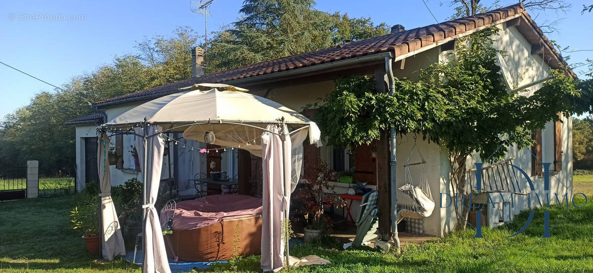 Maison à GRATELOUP-SAINT-GAYRAND