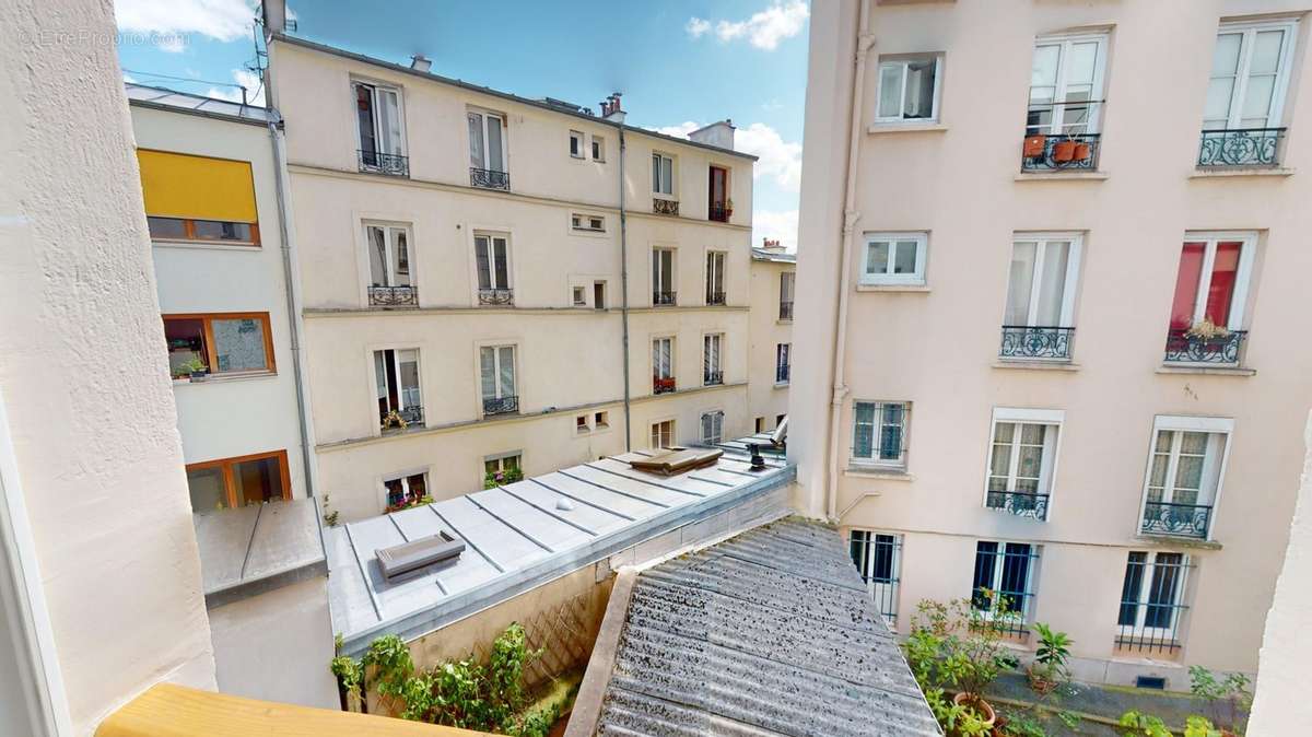 Appartement à PARIS-10E