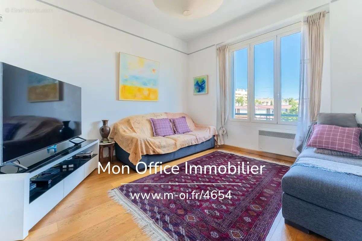 Appartement à MARSEILLE-4E