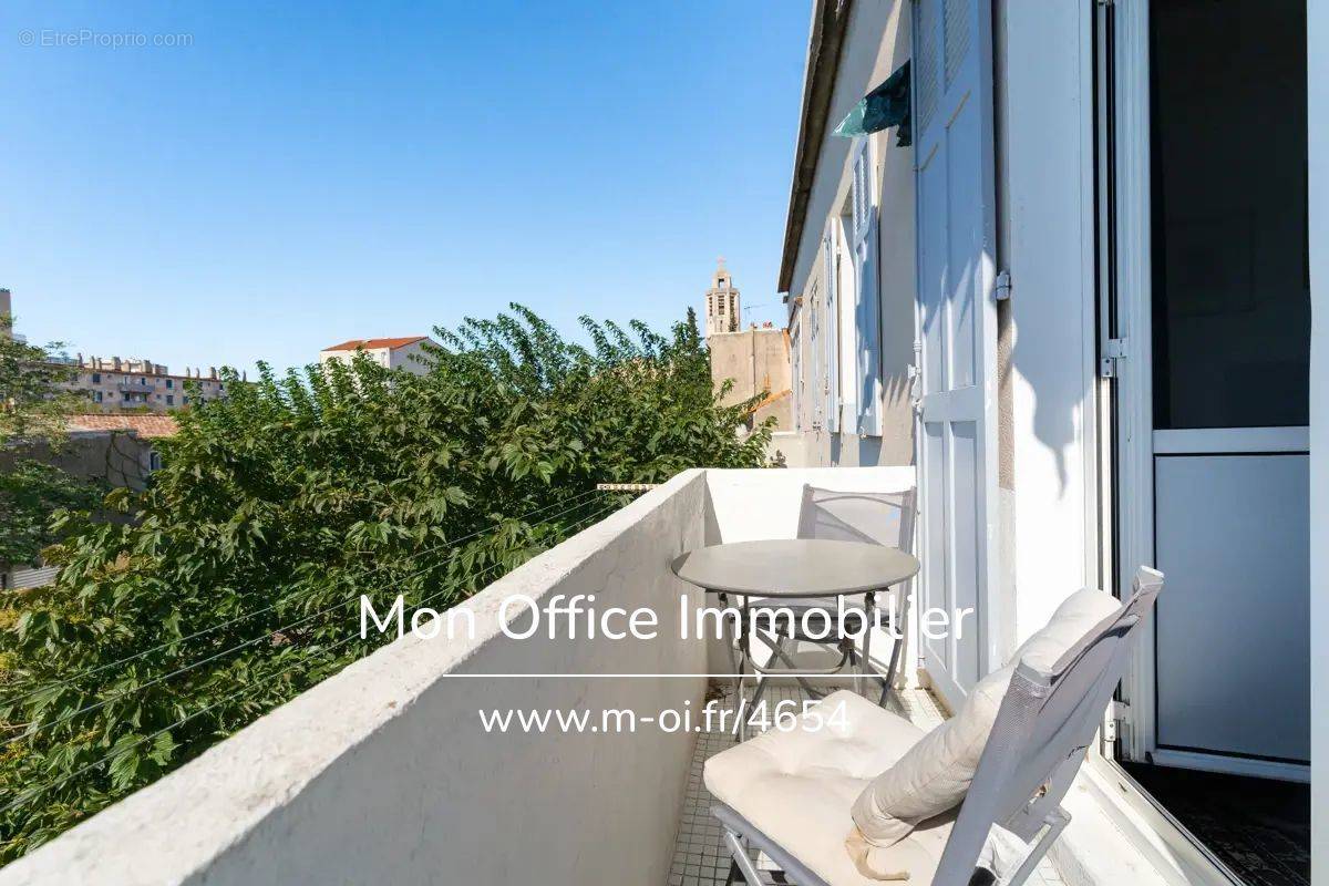 Appartement à MARSEILLE-4E