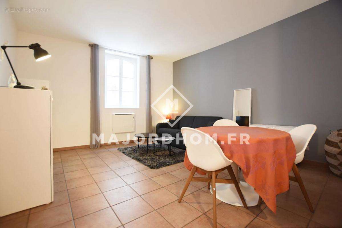 Appartement à MARSEILLE-2E