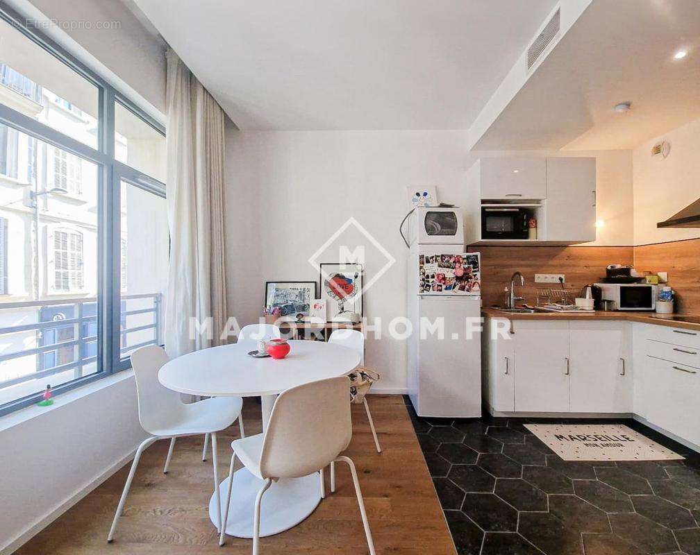 Appartement à MARSEILLE-7E