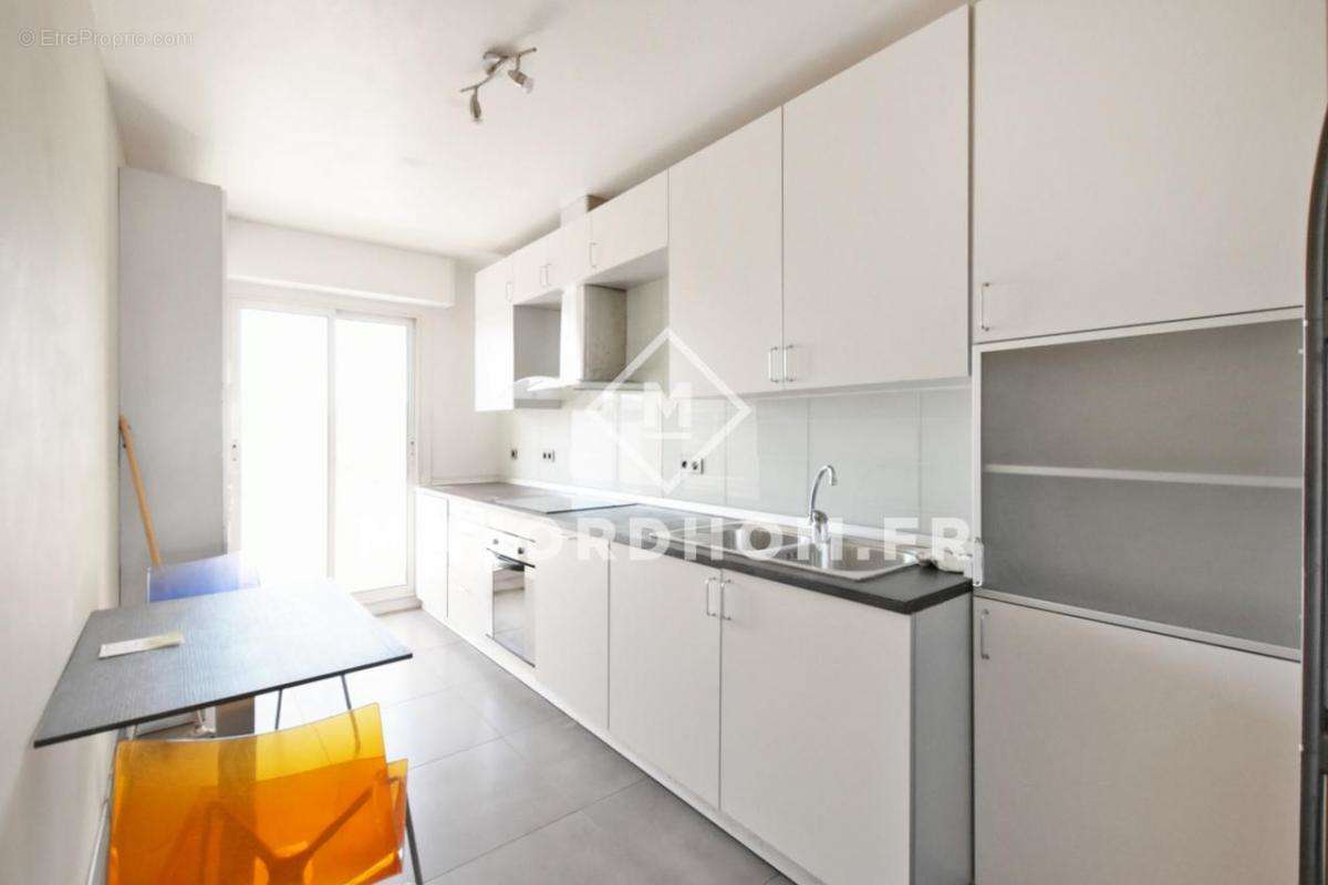 Appartement à MARSEILLE-10E