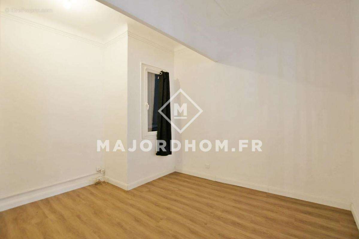 Appartement à MARSEILLE-6E