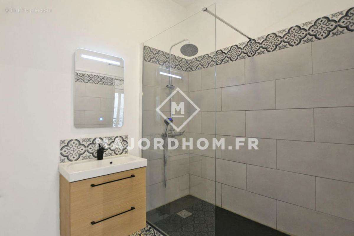 Appartement à MARSEILLE-6E