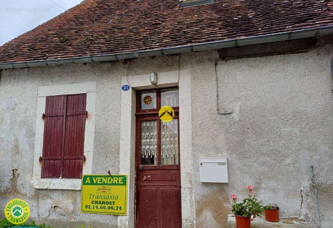 Maison à CHAROST