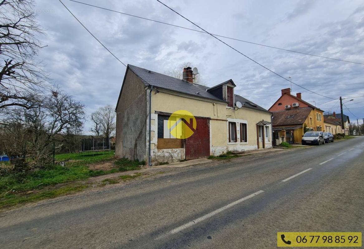 Maison à NERONDES