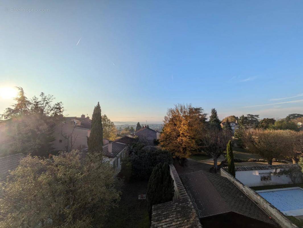 Appartement à SAINTE-FOY-LES-LYON