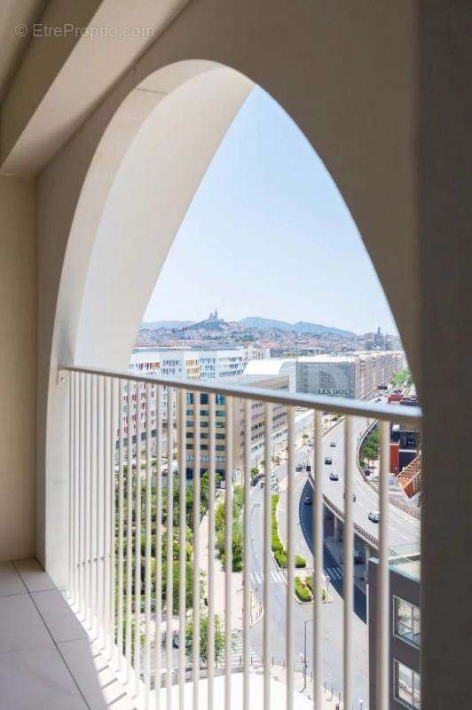 Appartement à MARSEILLE-2E