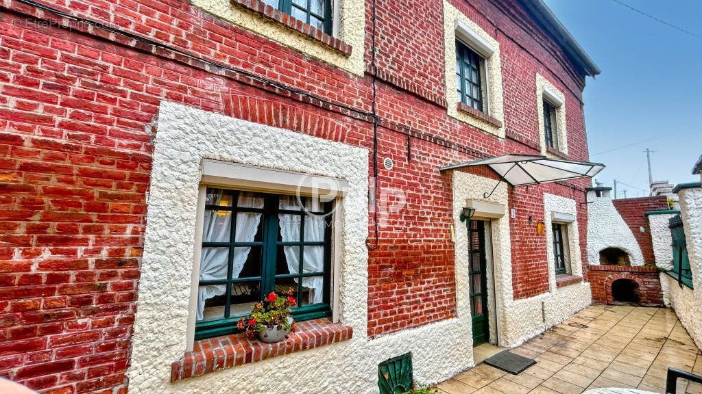 Maison à DOURGES