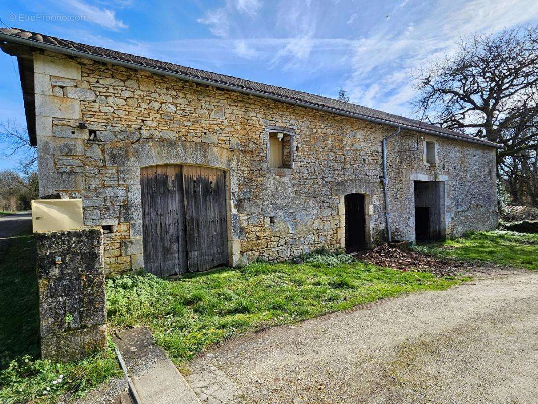 Maison à SORGES