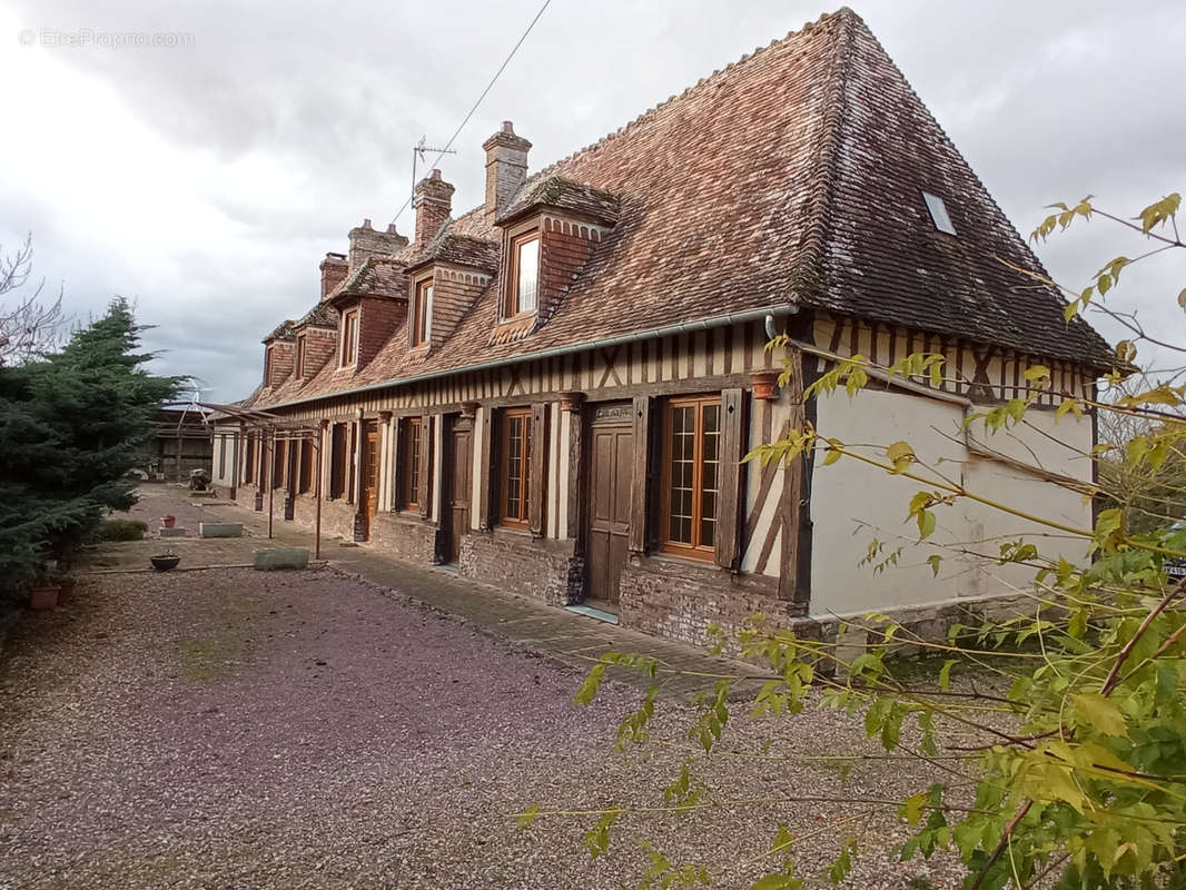 Maison à LE NEUBOURG