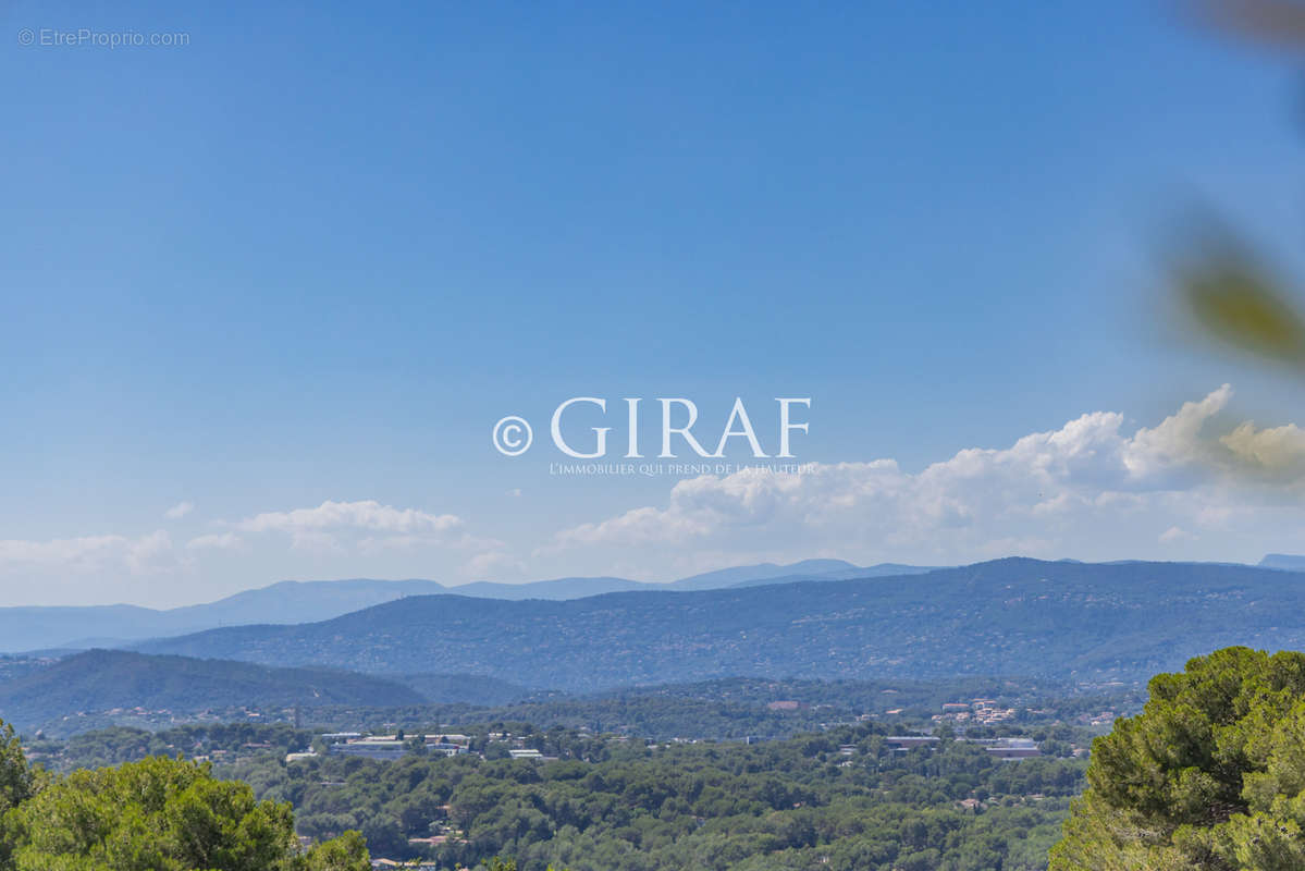 Maison à MOUGINS