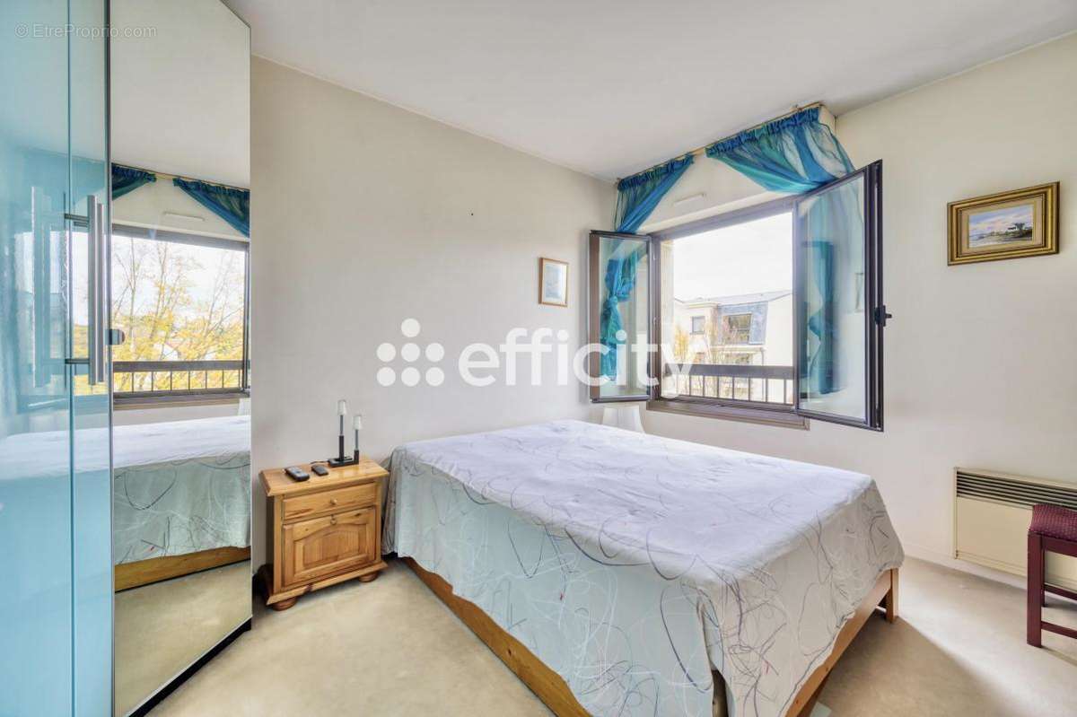 Appartement à BOURG-LA-REINE