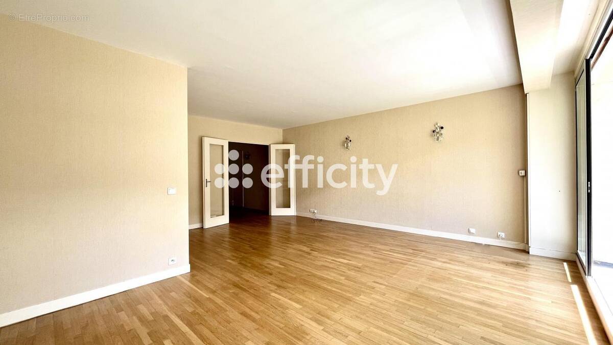 Appartement à LOUVECIENNES