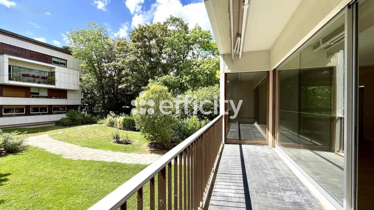 Appartement à LOUVECIENNES