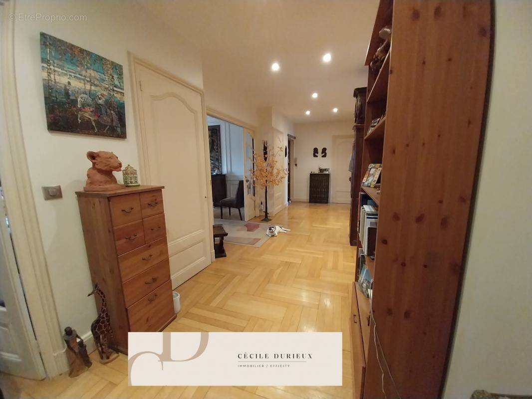 Appartement à LYON-6E