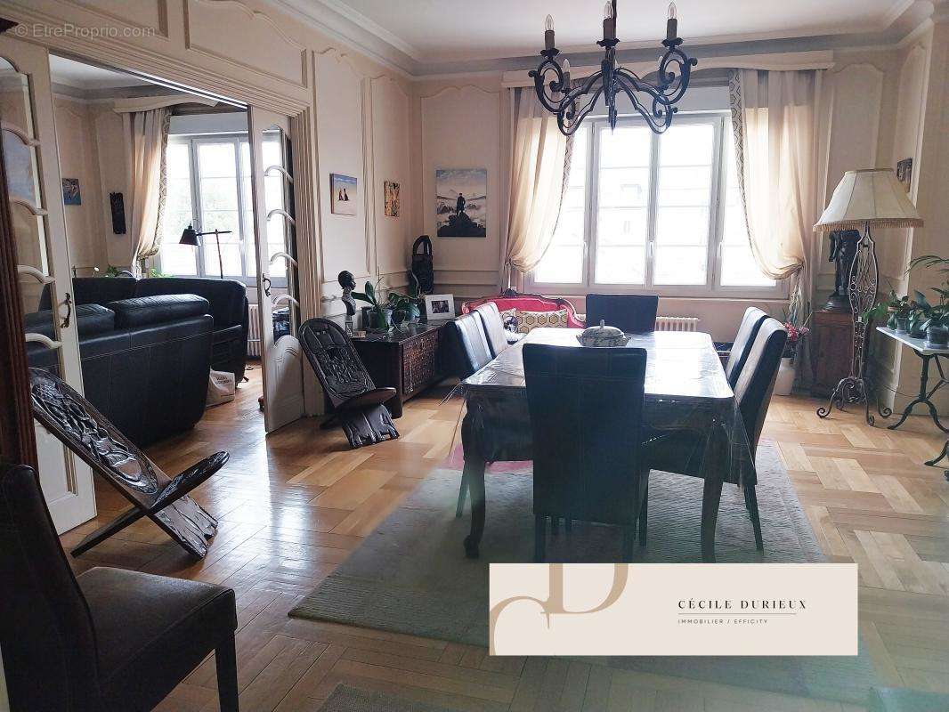 Appartement à LYON-6E