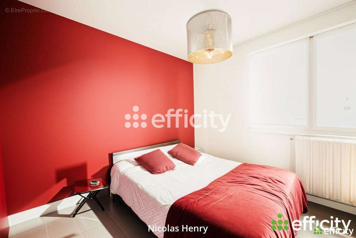 Appartement à MONTROUGE